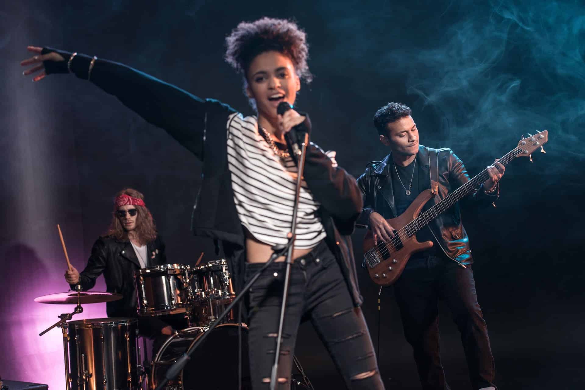 female-singer-with-microphone-and-rock-and-roll-ba-2026-01-06-00-30-33-utc
